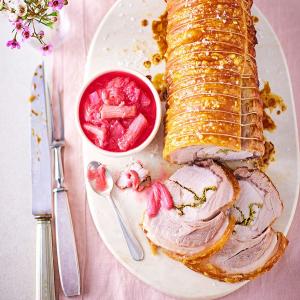 Crispy fennel-rolled roast pork with rhubarb sauce_image