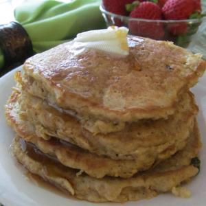 Overnight Raisin Oatmeal Pancakes_image