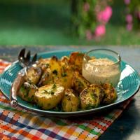 Mustard Aioli Grilled Potatoes with Fine Herbs_image
