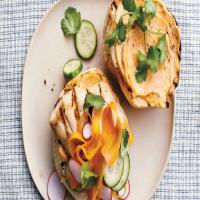 Grilled Snapper Sandwich with Pickled Vegetables_image