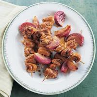 Skewered Chicken and Red Onion_image