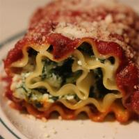 Spinach Lasagna Roll Ups image