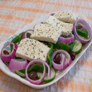 Really Authentic Greek Salad_image