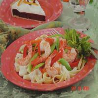 Shrimp & Veggie Alfredo image