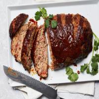 Roasted Red Pepper Meatloaf with Spicy Barbecue Glaze_image