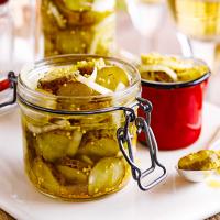 Bread & butter pickles image