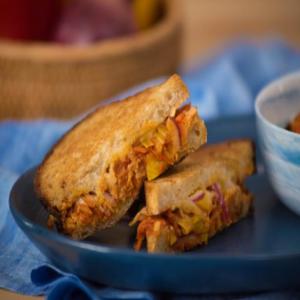 Chakalaka and Cheddar Braaibroodjies (Grilled Cheese Sandwich)_image