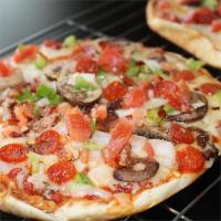 Veggie Pita Pizza image