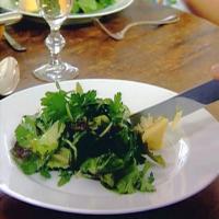 Green Salad with Mustard Vinaigrette_image