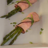 Black Forest Ham and Asparagus Bundles_image