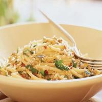 Spaghetti with White Clam Sauce_image