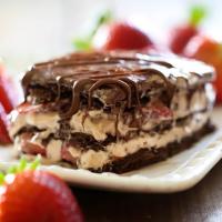 No-Bake Strawberry Nutella Eclair Cake Recipe - (4.3/5)_image