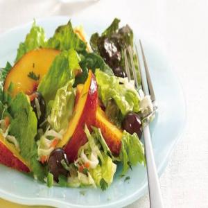 Gluten-Free Santa Fe Nectarine Salad image