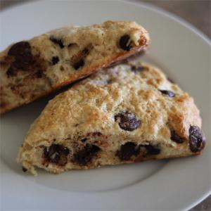 Date and Chocolate Chip Whole Wheat Scones_image