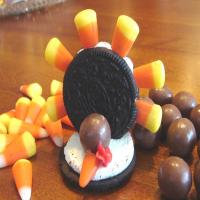 Oreo Turkeys (Thanksgiving Snack) image