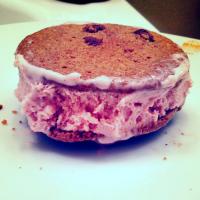 Tates Cookie Ice Cream Sandwich_image