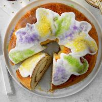 Traditional New Orleans King Cake image