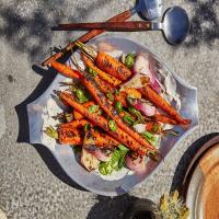 Grilled Carrots with Cumin-Serrano Yogurt_image