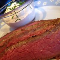 Marinated Flank Steak with Horseradish Cream_image