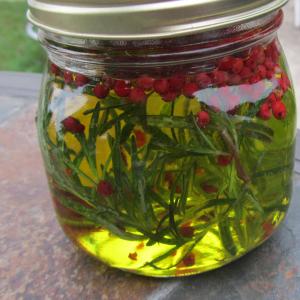 Olive Oil with Rosemary and Pink Peppercorns_image