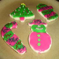 Low-Fat Holiday Sugar Cookies With Icing That Hardens_image