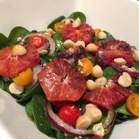Spinach Salad with Blood Oranges and Macadamia Nuts_image