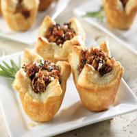Honeyed Fig, Pancetta and Blue Cheese Tartlets_image