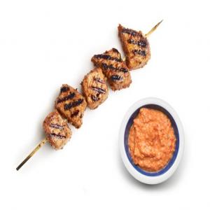 Pork Kebabs With Romesco Sauce_image