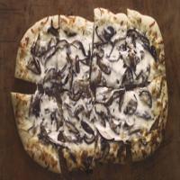 White Pizza with Mushrooms_image