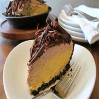 No-Bake Chocolate Pumpkin Mousse Pie Recipe_image