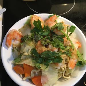 Grilled Shrimp Rice Noodle Bowl_image