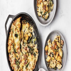 Baked Shells with Sausage and Greens_image