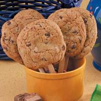 Surprise Cookie Pops image