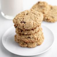 Vegan Oatmeal Raisin Cookies_image