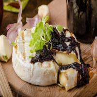 Baked Brie with Caramelized Onions image