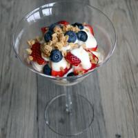 Orange-Blueberry-Yogurt Breakfast Parfaits image