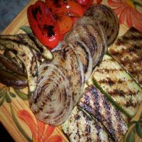 Grilled Zucchini, Onions, and Red Peppers_image