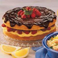 Raspberry Cream Cake image