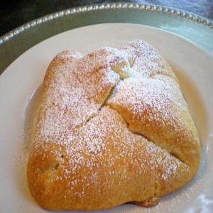 Apfel Topfen Taschen - Apple and Quark Filled Pastry Pockets_image