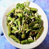 Sugar Snap Pea and Blueberry Salad_image