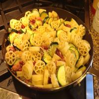 Zucchini-Garlic Pasta Recipe - (4.3/5)_image