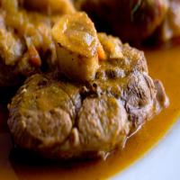Braised Veal Shanks With Apricot, Orange and Fennel_image