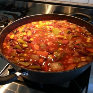 Simple and Delicious Low Fat Vegetarian Chili_image