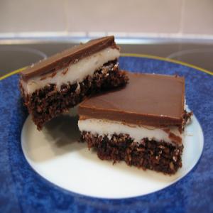 Chocolate Peppermint Slice_image