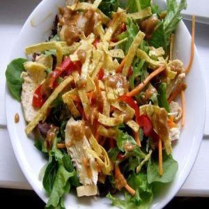 Houston's Grilled Chicken Salad_image