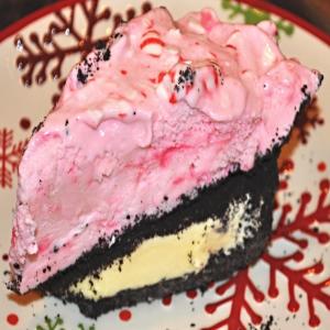 Candy Cane Ice Cream Pie With Oreo Cookie Crust_image