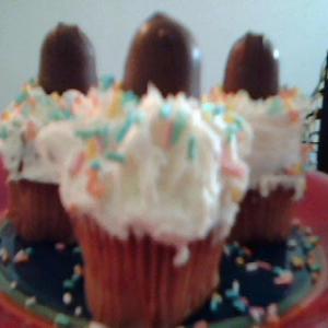 Sweet 16 Confetti Cupcakes image