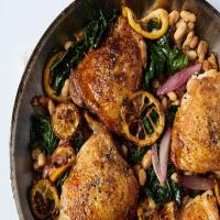 Skillet Chicken With White Beans and Caramelized Lemon_image