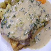 Steaks With Whiskey Cream Sauce_image