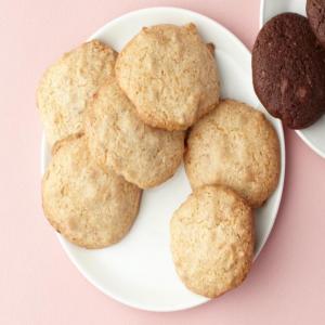 Vegan Vanilla Cookies with Walnuts_image